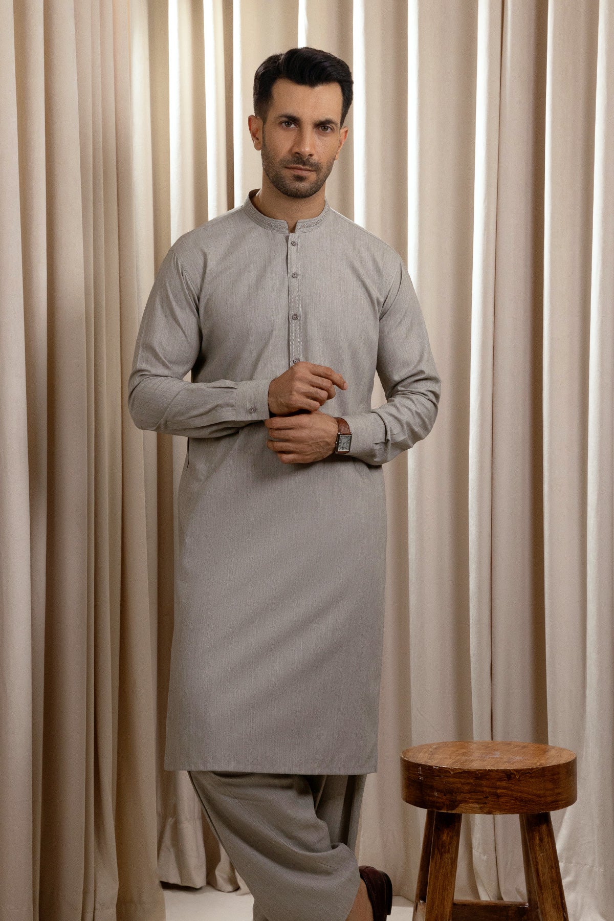 Men’s Mist Grey Shalwar Kameez – Simple & Stylish