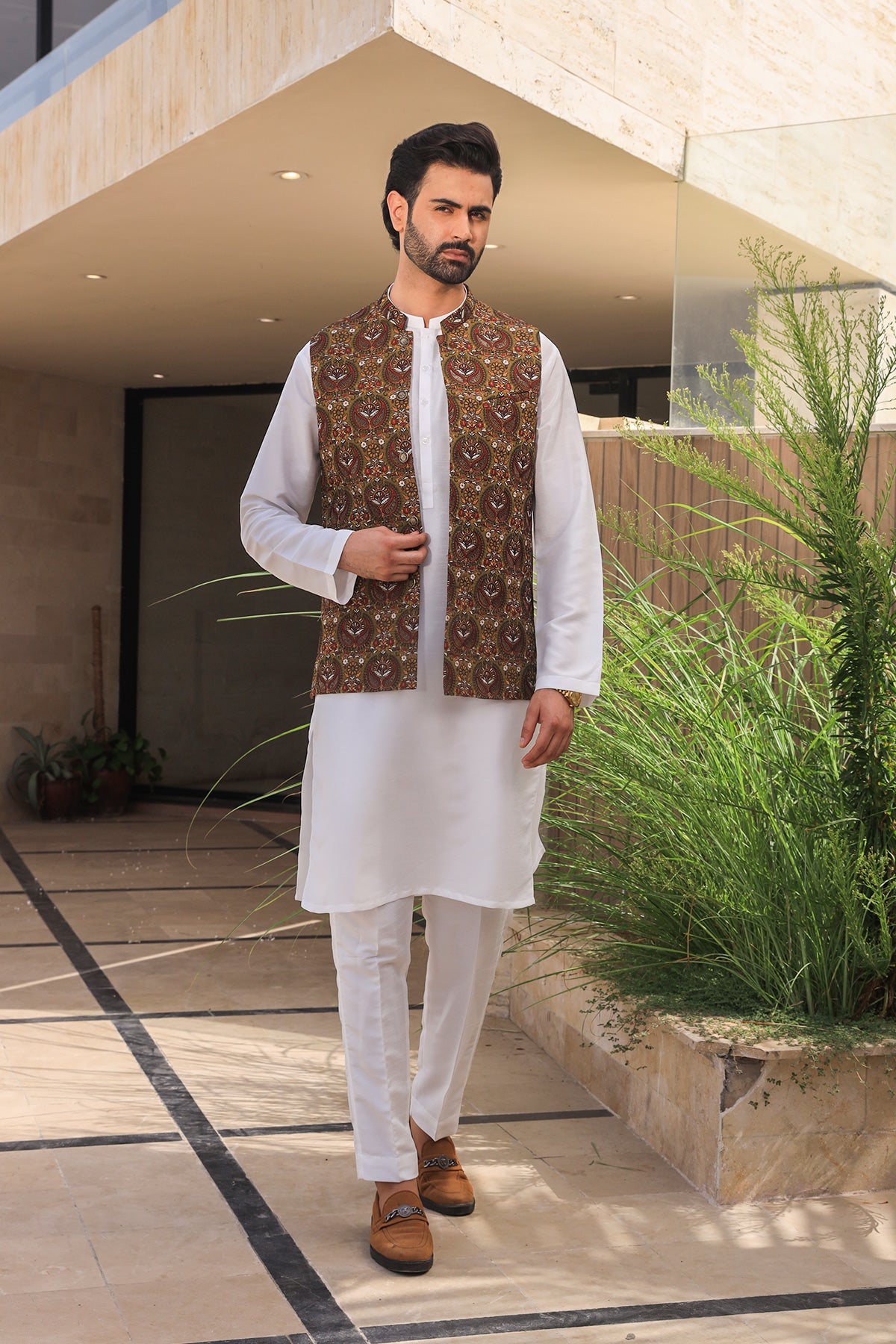 White Kurta with Mughal Motif Waistcoat
