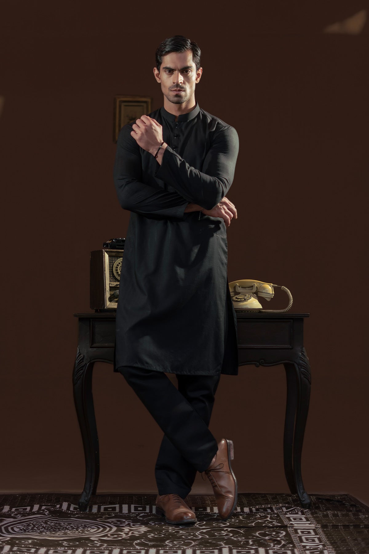 Black Design Kurta Pajama