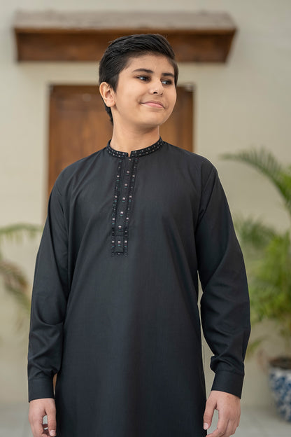 Kids Embroidered Suit 5