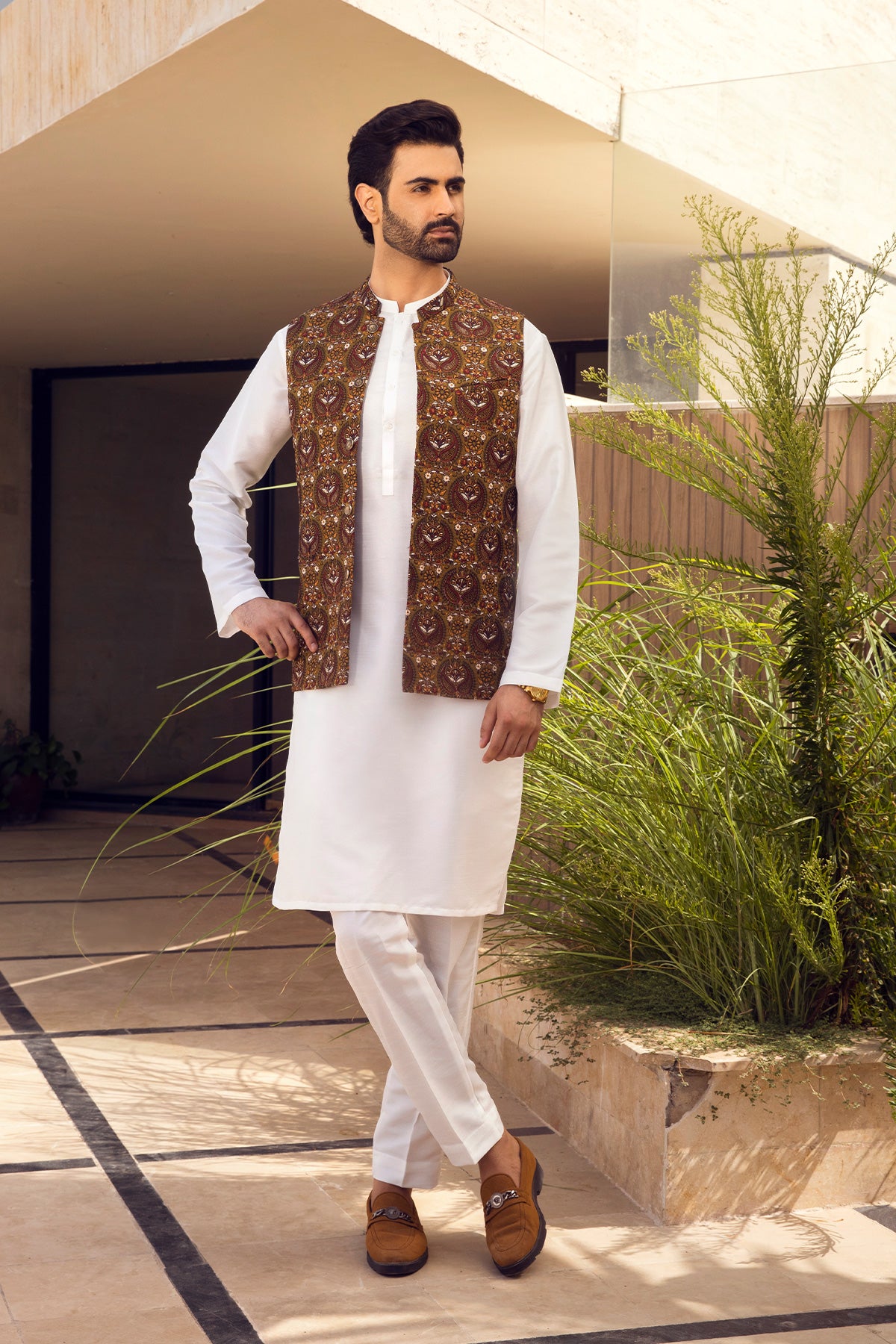White Kurta with Mughal Motif Waistcoat