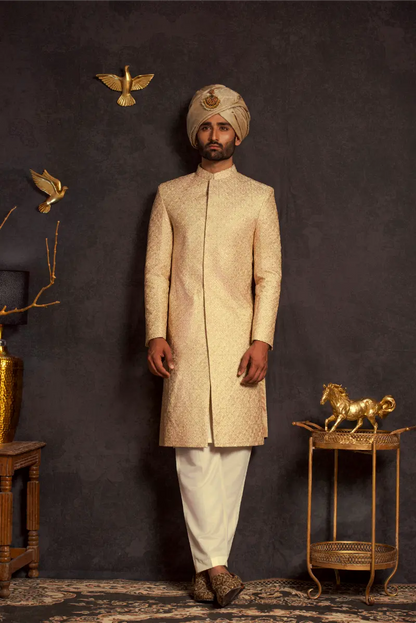 Zoq Sherwani