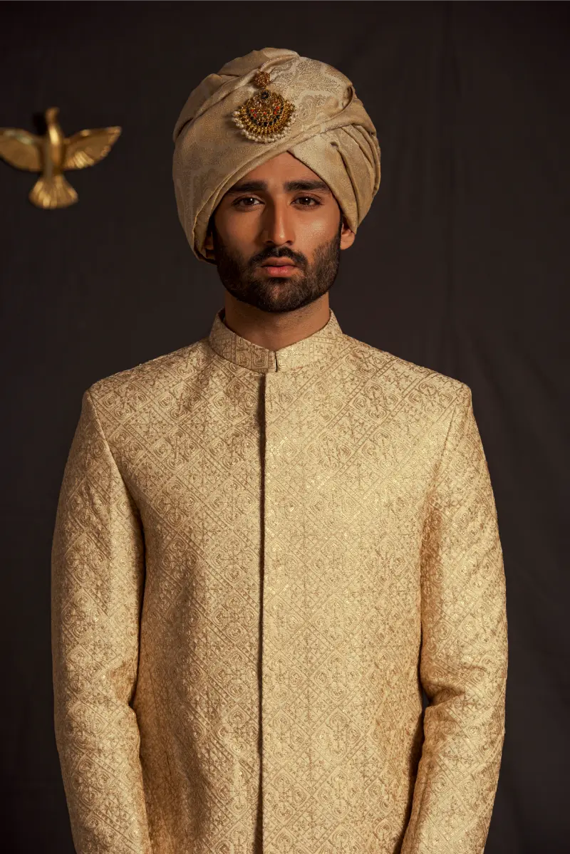 Zoq Sherwani